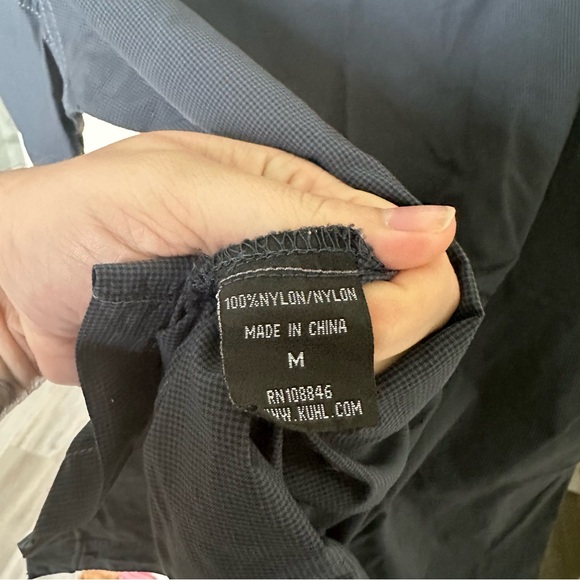 Kuhl Stealth Hiking Button Down Short Sleeve Shirt in Blue Size M - Picture 4 of 9